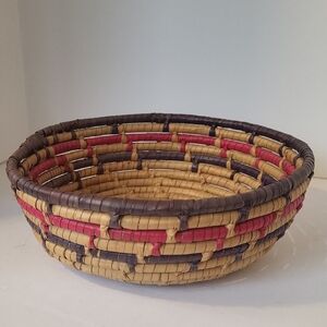 Handcrafted Vintage Hopi Coiled Basket